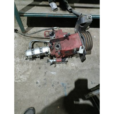 Гідравлічний мотор Linde HPV135-02 0023121090 Claas Гідравлічний мотор Linde HPV135-02 0023121090 Claas