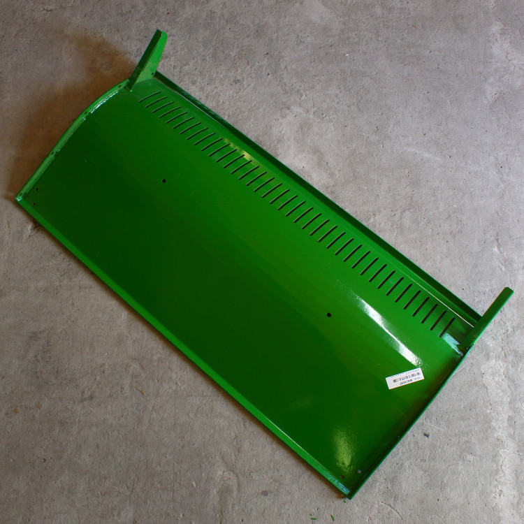 Днище подрібнювача AH218187  John Deere