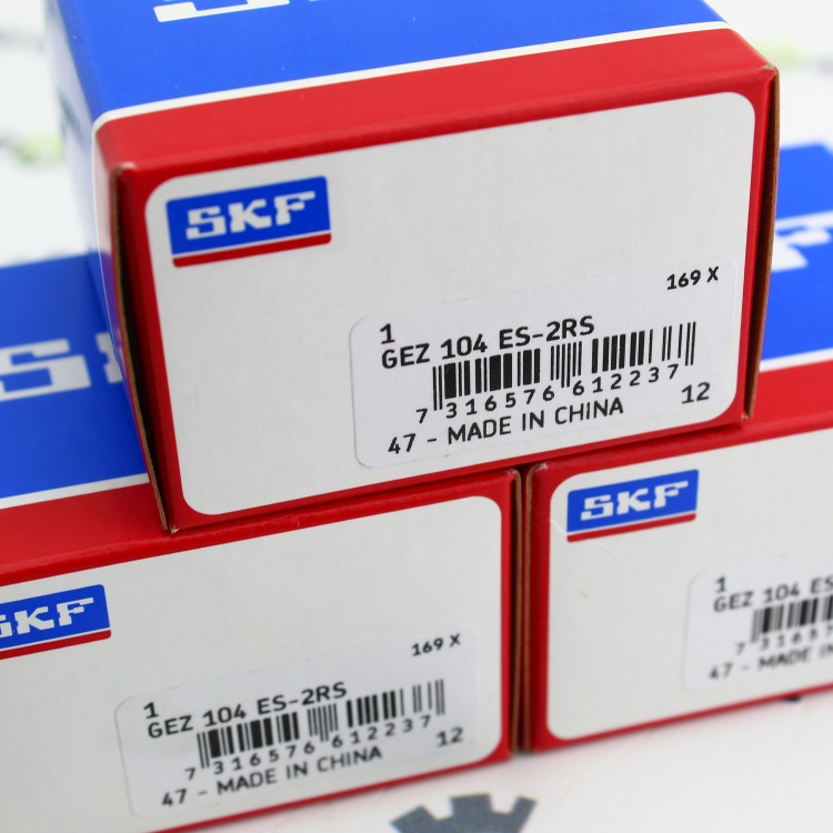 Самоцентруюча втулка AN302235,(GEZ 104 ES-2RS SKF) John Deere